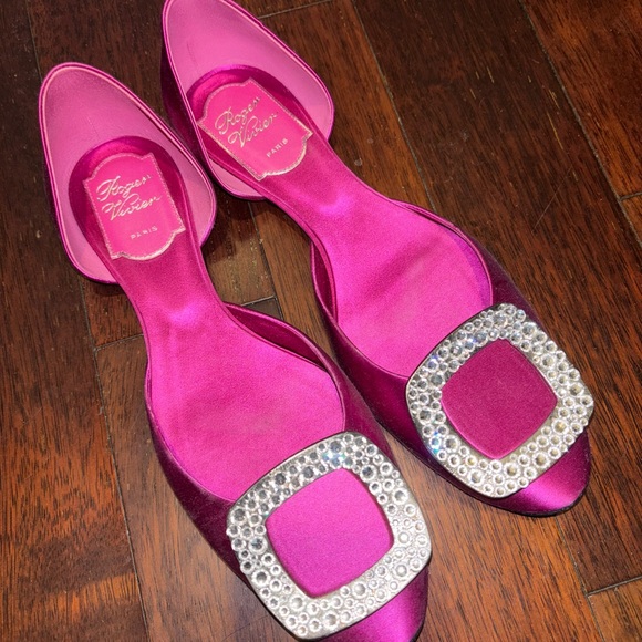 Roger Vivier Pink Satin Flats - Picture 1 of 4